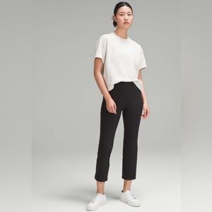 Lululemon Pull-on Trouser-Crop Pant-Excellent Preowned Condition! 😍